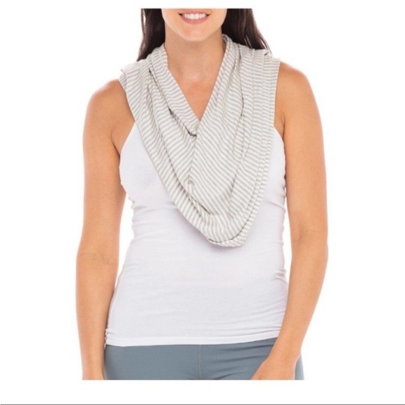 2 Packs Secret Treasures Maternity Nursing Wrap, Cover-Up, Scarf Size XL - 3XL - Picture 4 of 11